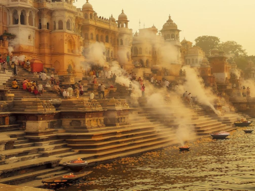 Die Genge Varanasi Indien