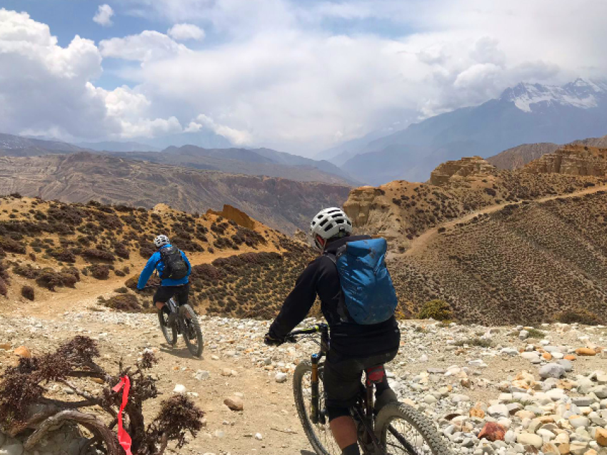 POKHARA MOUNTAIN BIKE ABENTEUER